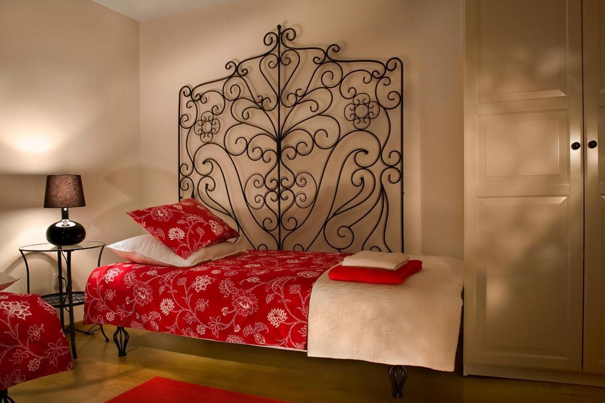 Apartamenty Pomaranczarnia Poznan Luaran gambar