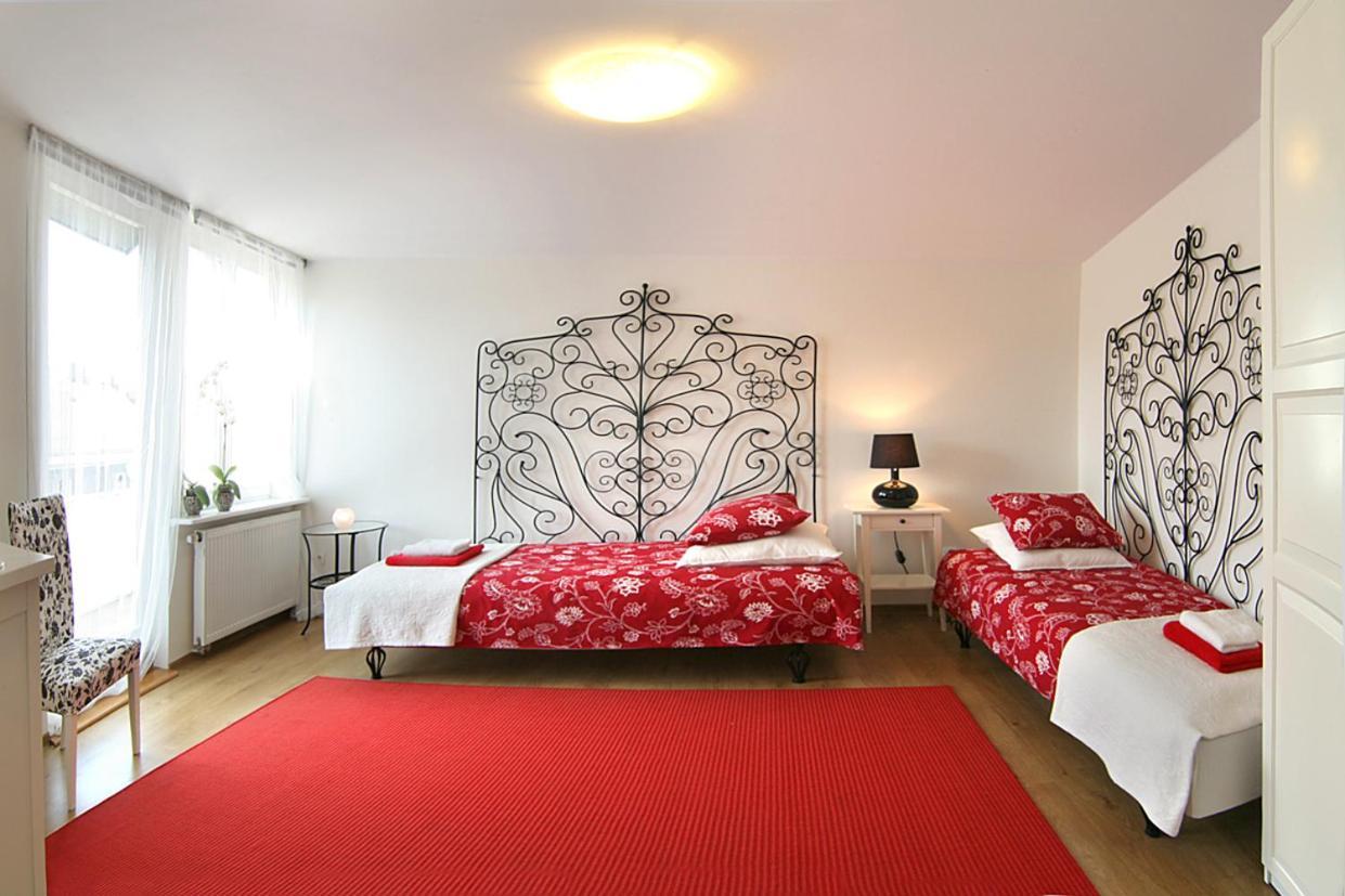 Apartamenty Pomaranczarnia Poznan Luaran gambar